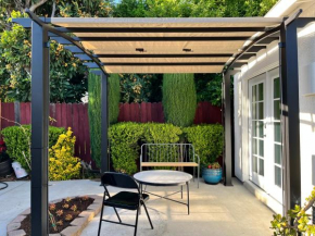 Cozy Suite with On Site Parking Close to Downtown and UC Davis Medical Center